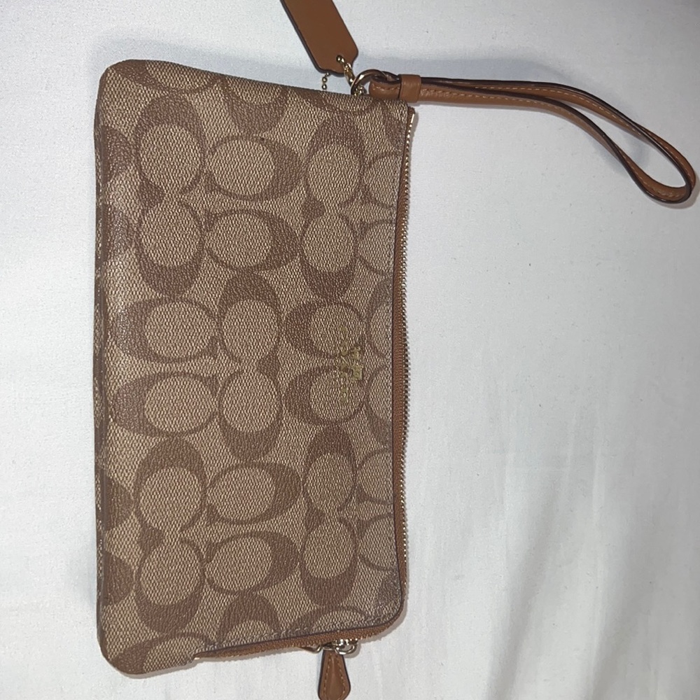 Wallet clutch